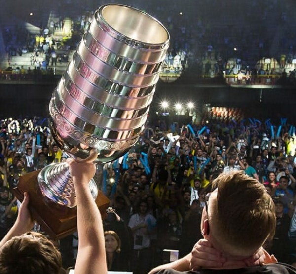 ESL One: Major